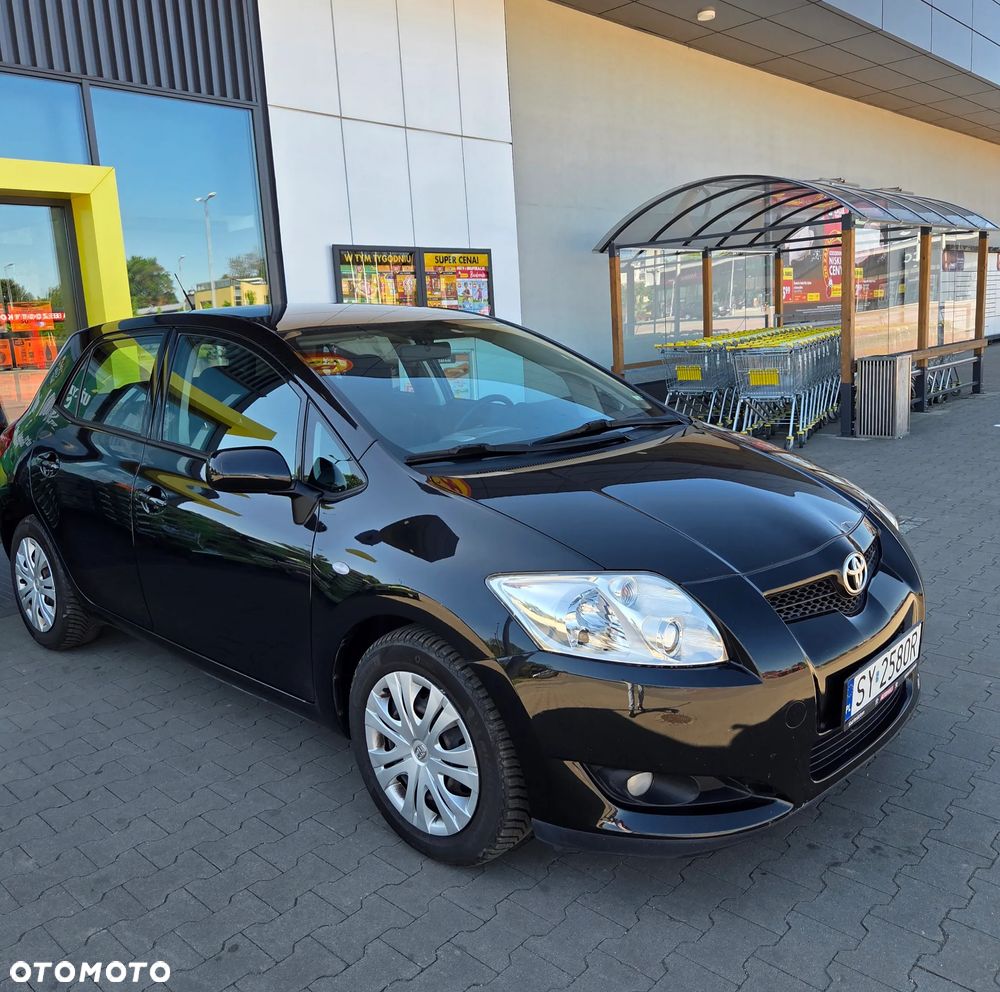Toyota Auris 1.33 VVT-i Premium + - 1