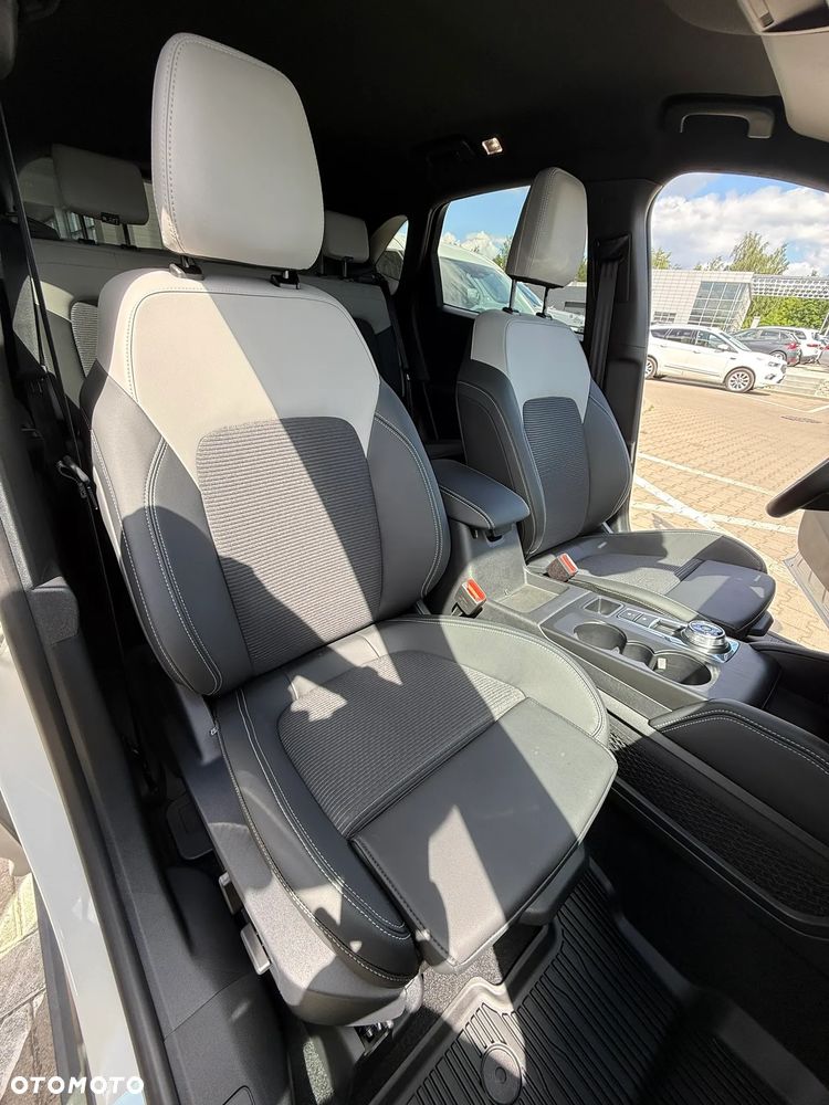 Ford Kuga 2.5 FHEV FWD Sound Edition eCVT - 35