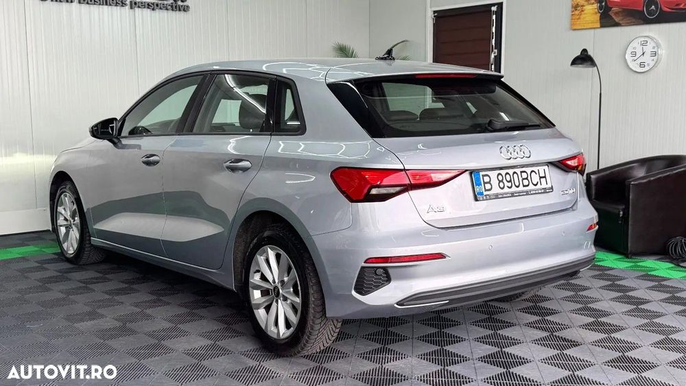 Audi A3 Sportback 1.6 30 TDI Basic - 5