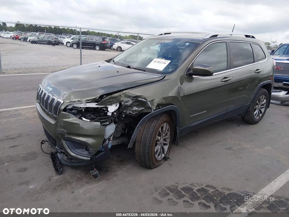 Jeep Cherokee - 4