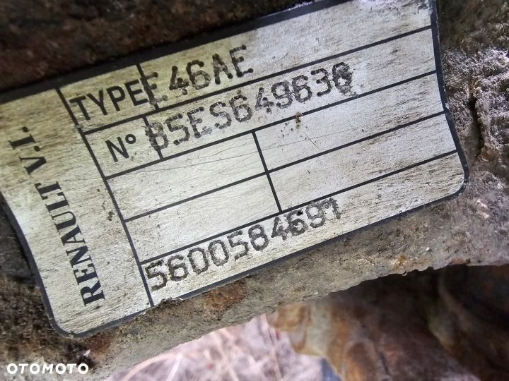 BELKA OŚ PRZEDNIA PIASTY PIASTA ZWROTNICE RENAULT MIDLUM DCI FELGI 17,5 00-06 rok - 10