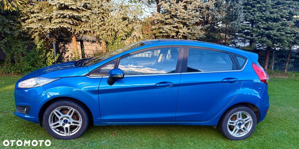 Ford Fiesta 2015 photo 2