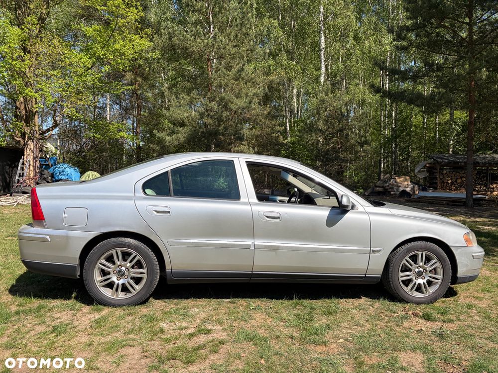 Volvo S60 2.4 D5 - 4