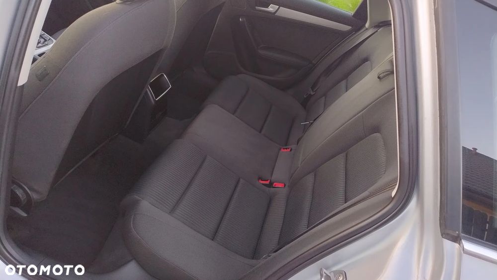 Audi A4 Avant 2.0 TDI DPF multitronic Ambiente - 16