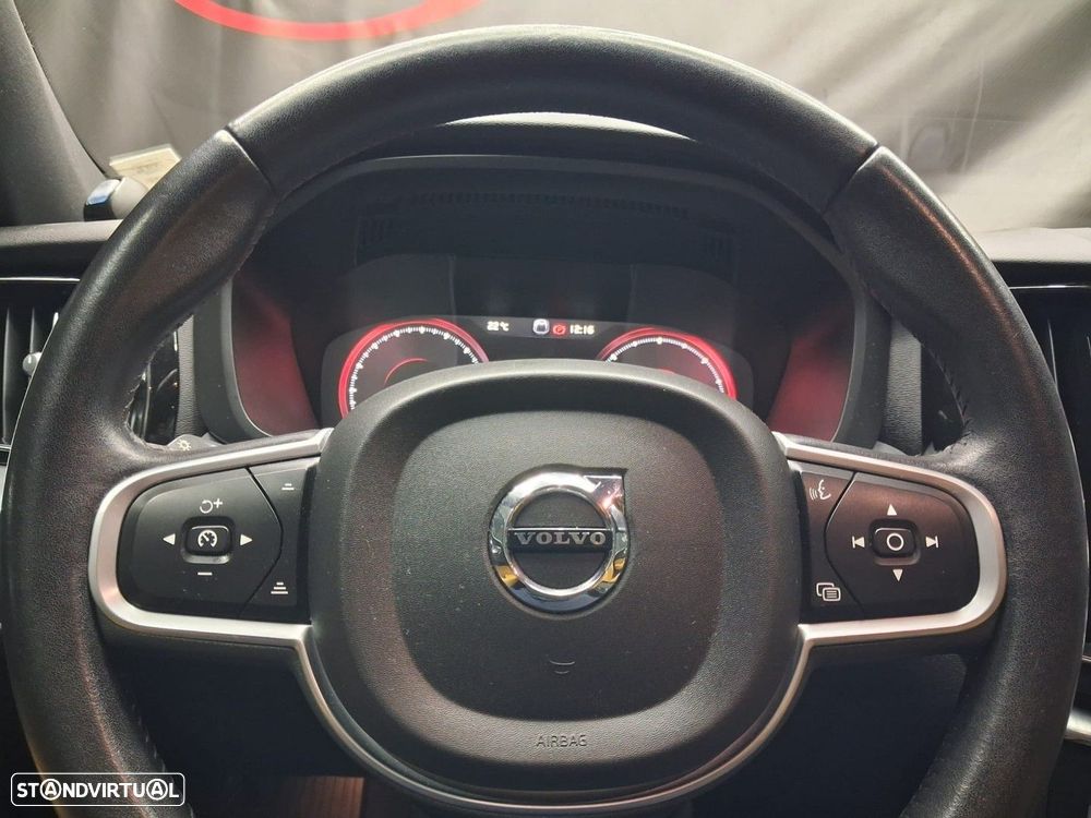 Volvo XC 60 2.0 D3 Inscripton - 14