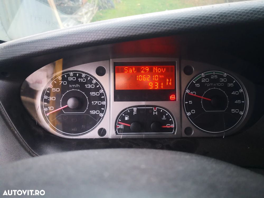 Iveco Daily DHL koffer - 5