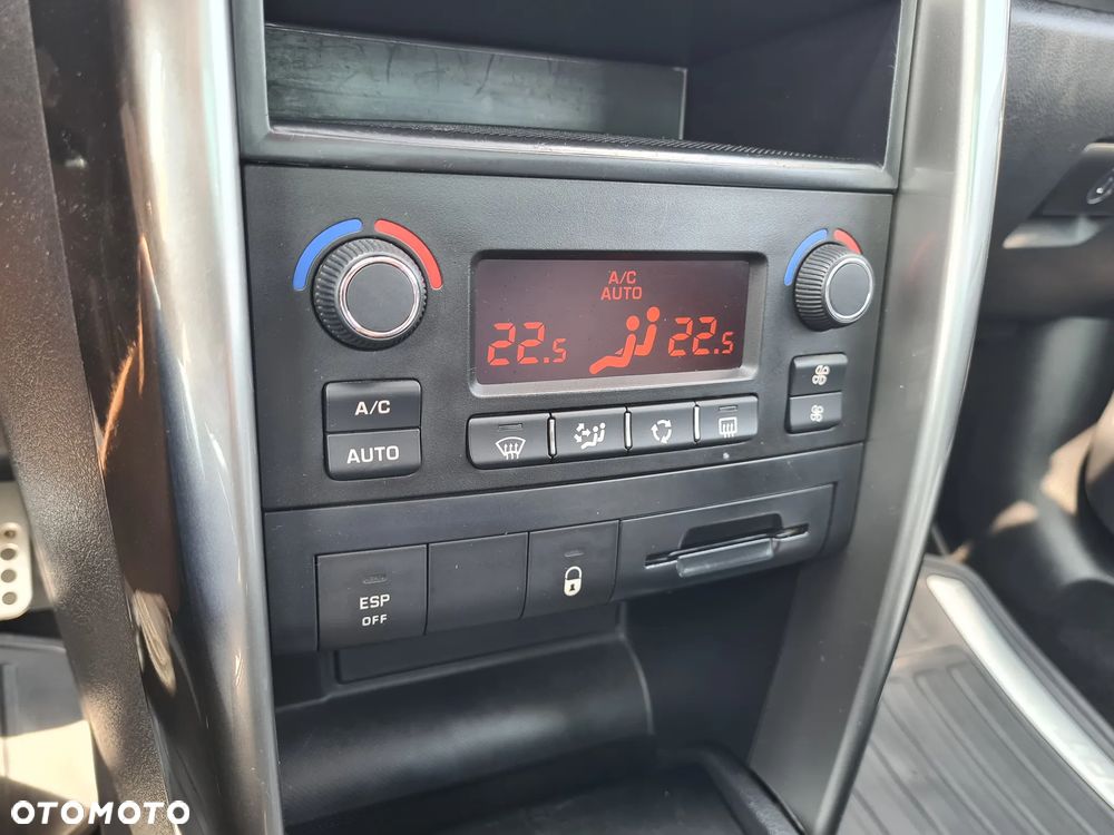 Peugeot 207 CC 120 VTi Sport - 33