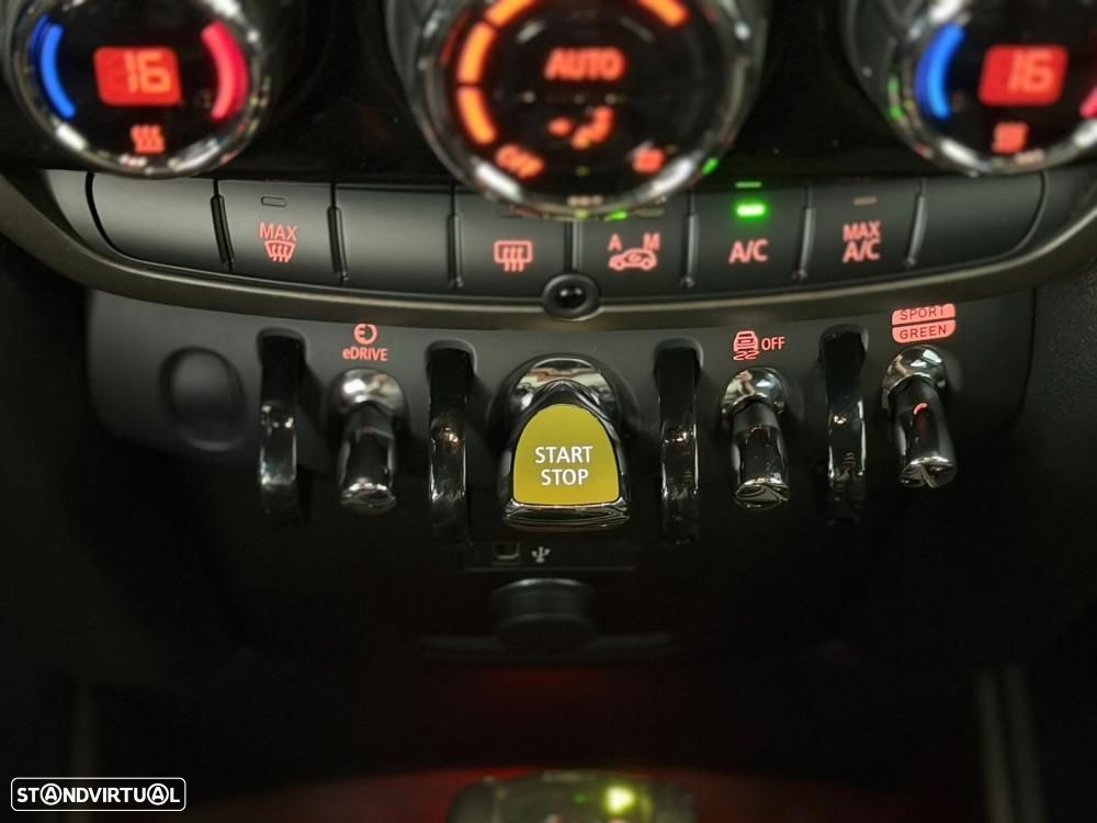 MINI Countryman Cooper SE Premium Essential Auto - 32
