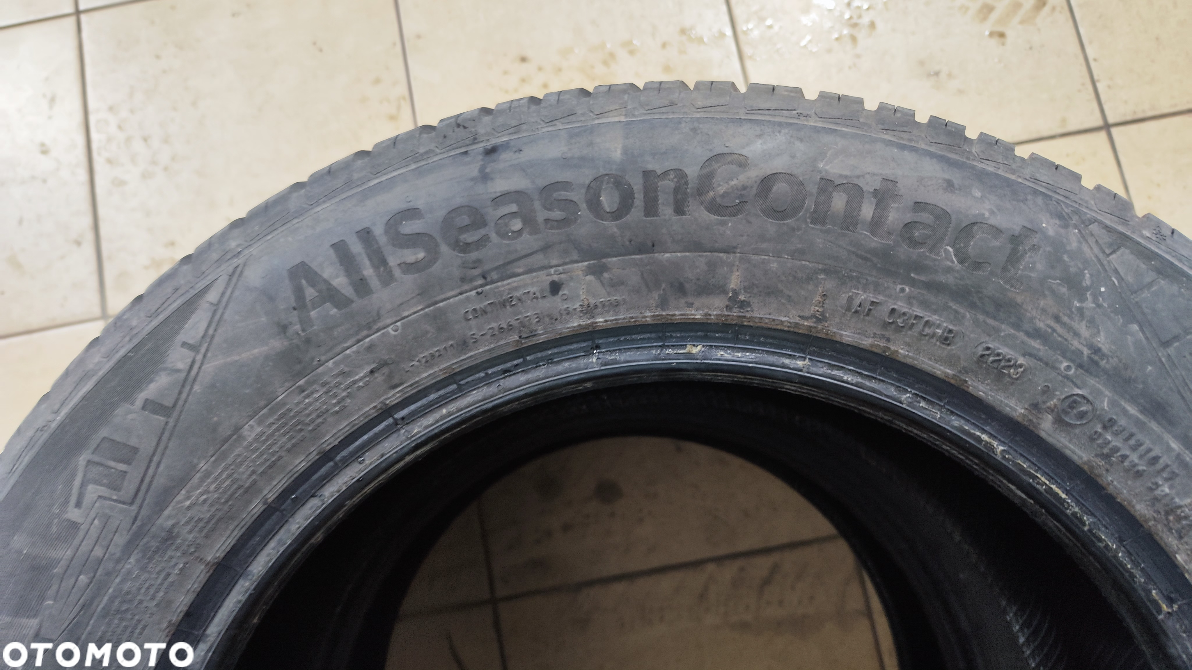 Dwie opony wielosezonowe Continental 235/60/17nowe - 4