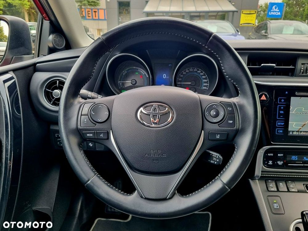Toyota Auris Hybrid 135 Prestige - 15