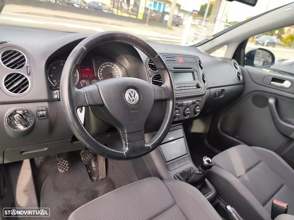 VW Golf Plus 2.0 TDi Confortline - 14