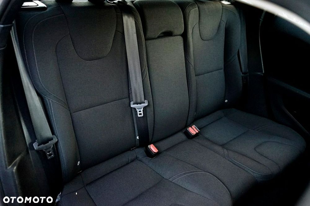 Volvo V40 - 21