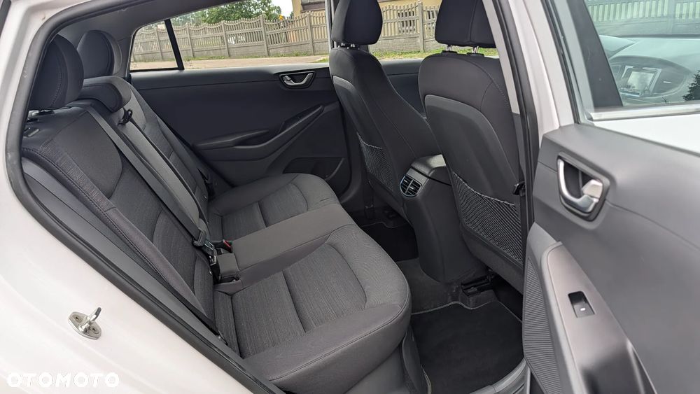 Hyundai IONIQ 1.6 GDI Premium - 12
