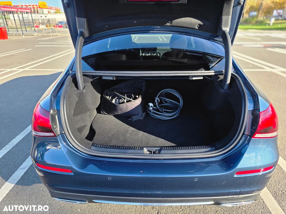 Mercedes-Benz A 250 e 8G-DCT - 9