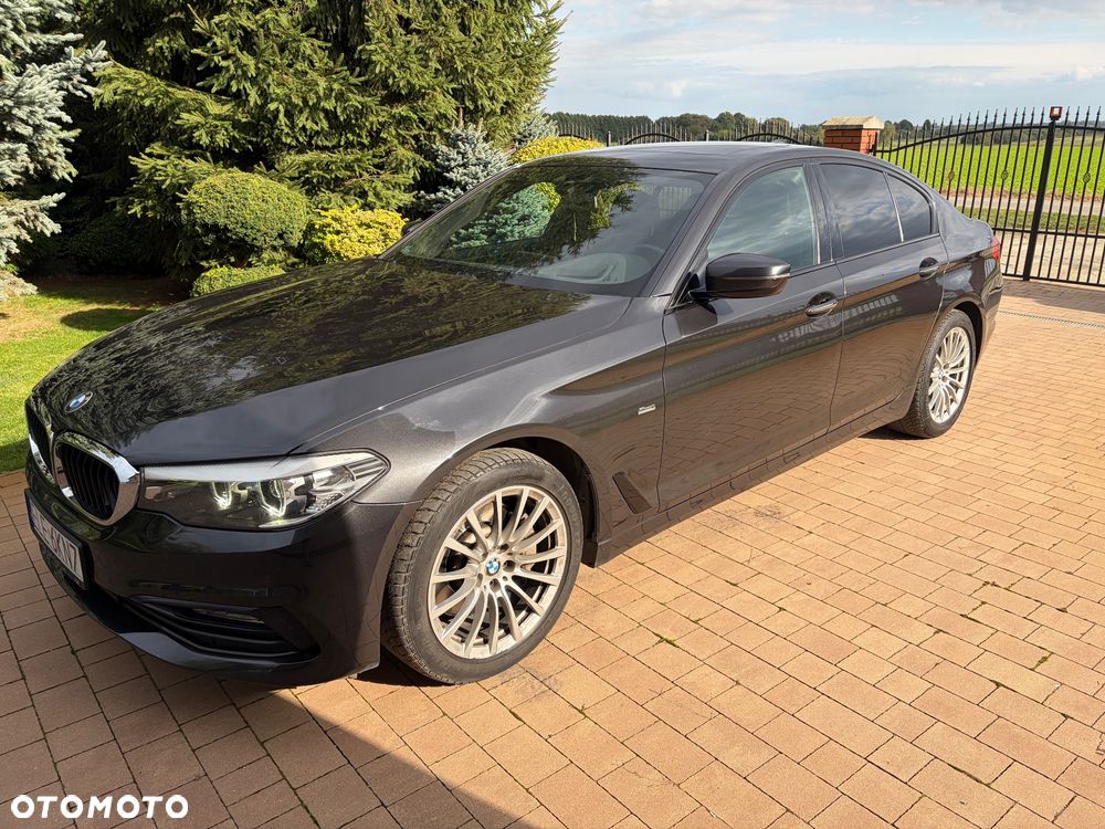 BMW Seria 5 530d xDrive Sport Line sport - 13