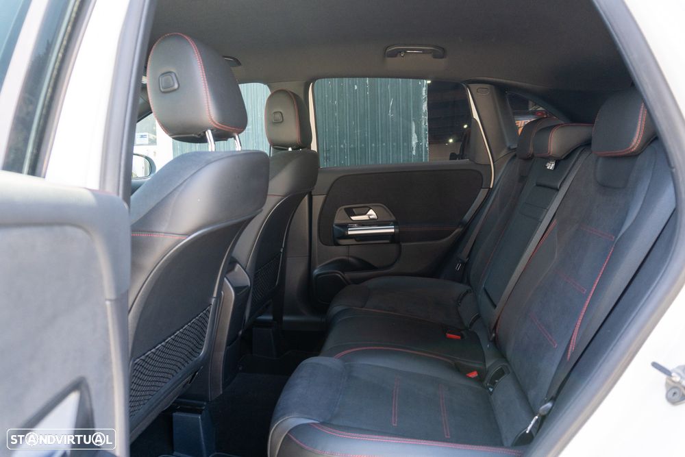 Mercedes-Benz B 180 7G-DCT AMG Line - 24