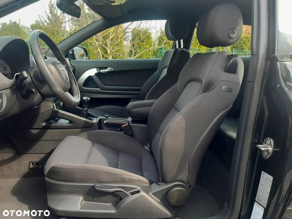 Audi A3 3-drzwiowe 1.4 TFSI Attraction - 9