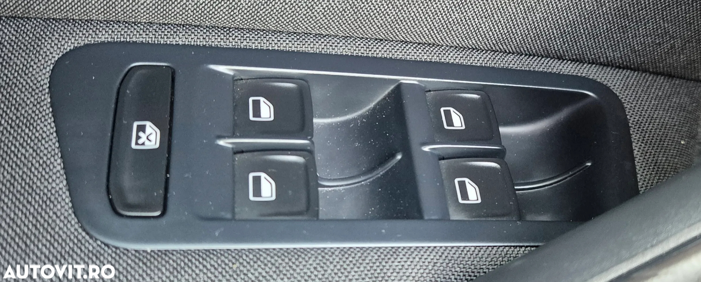 Volkswagen Golf - 22