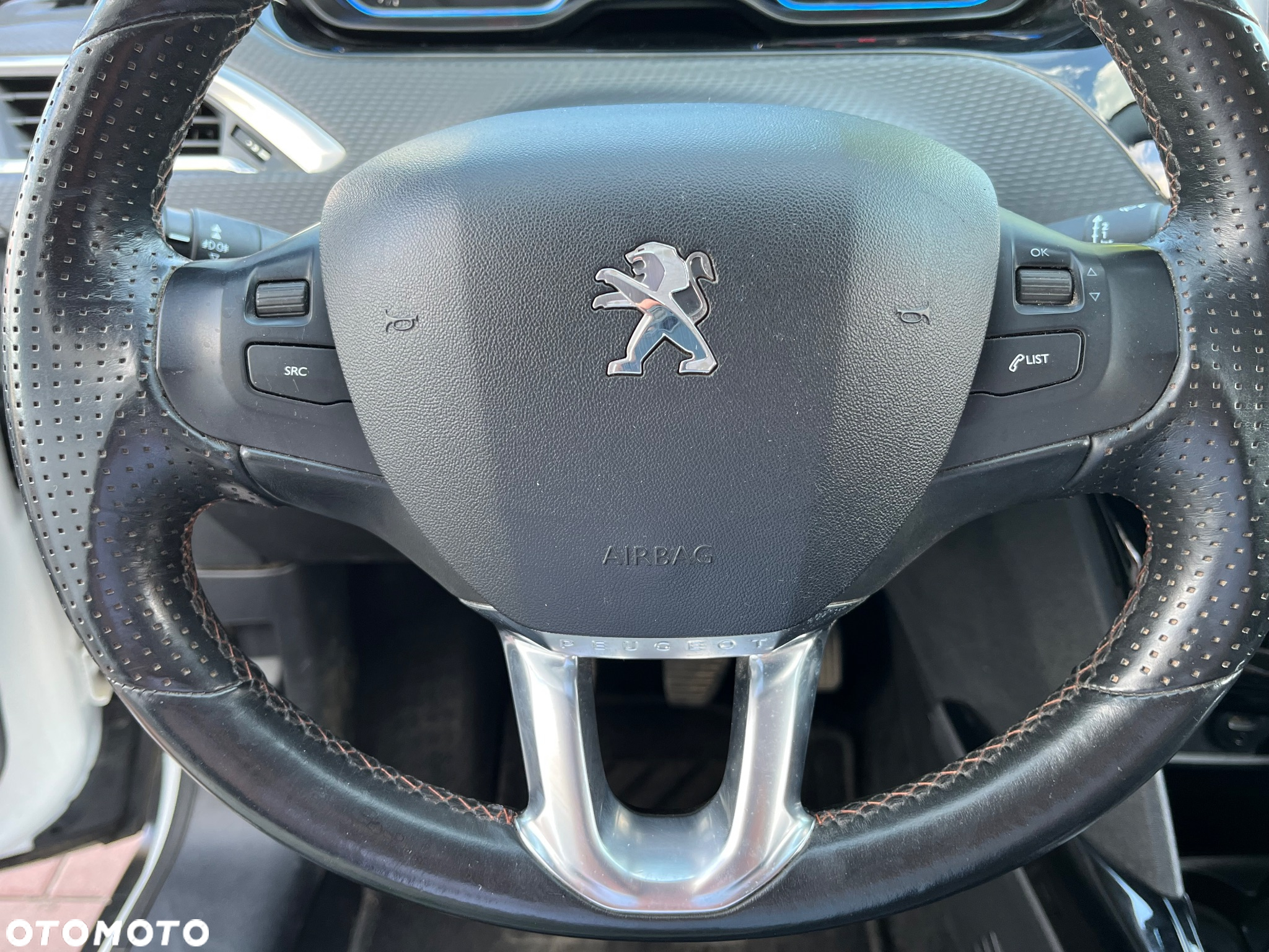 Peugeot 2008 1.2 Pure Tech GPF Crossway S&S - 16