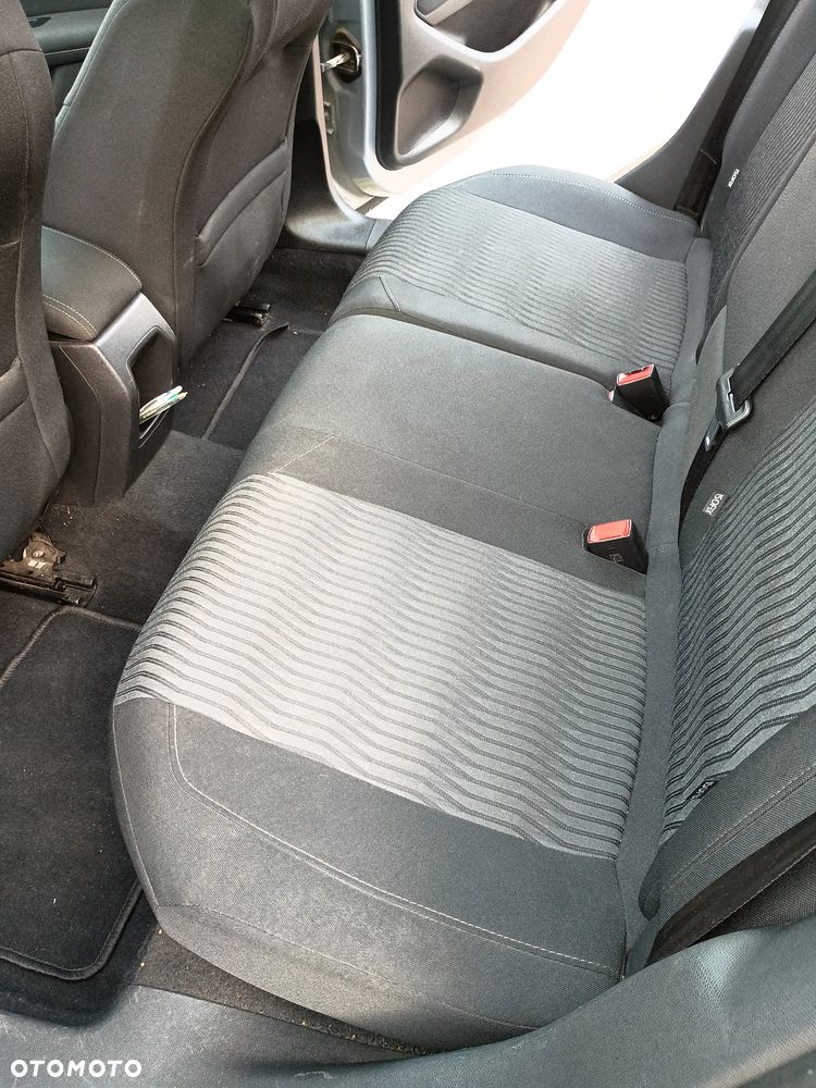 Peugeot 308 1.6 BlueHDi Allure S&S - 9