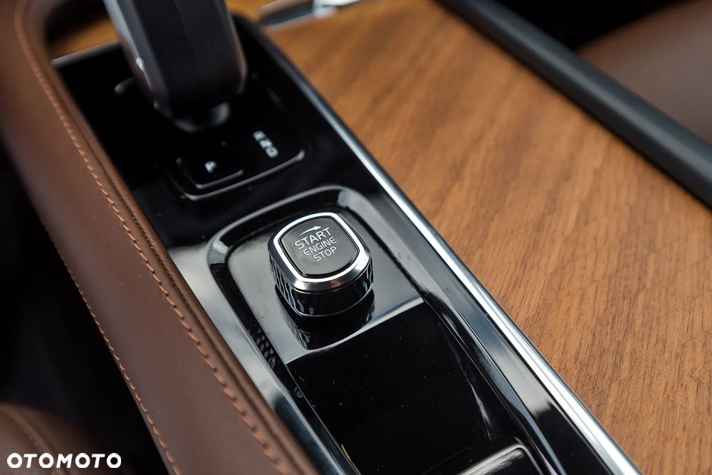 Volvo XC 90 B6 B AWD Ultimate Bright 7os - 28
