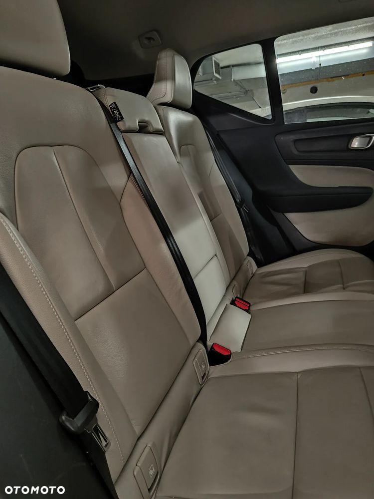 Volvo XC 40 T2 Momentum Pro - 15