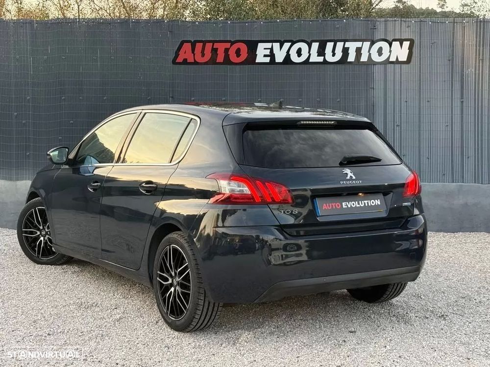 Peugeot 308 - 4