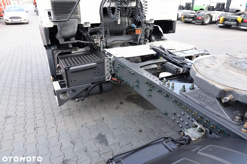 Volvo FM 460 / NISKA KABINA / PO KONTRAKCIE SERWISOWYM / EURO 6 - 14