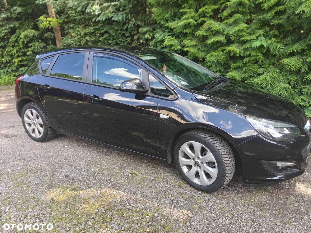 Opel Astra 1.4 T Cosmo EU6 - 17