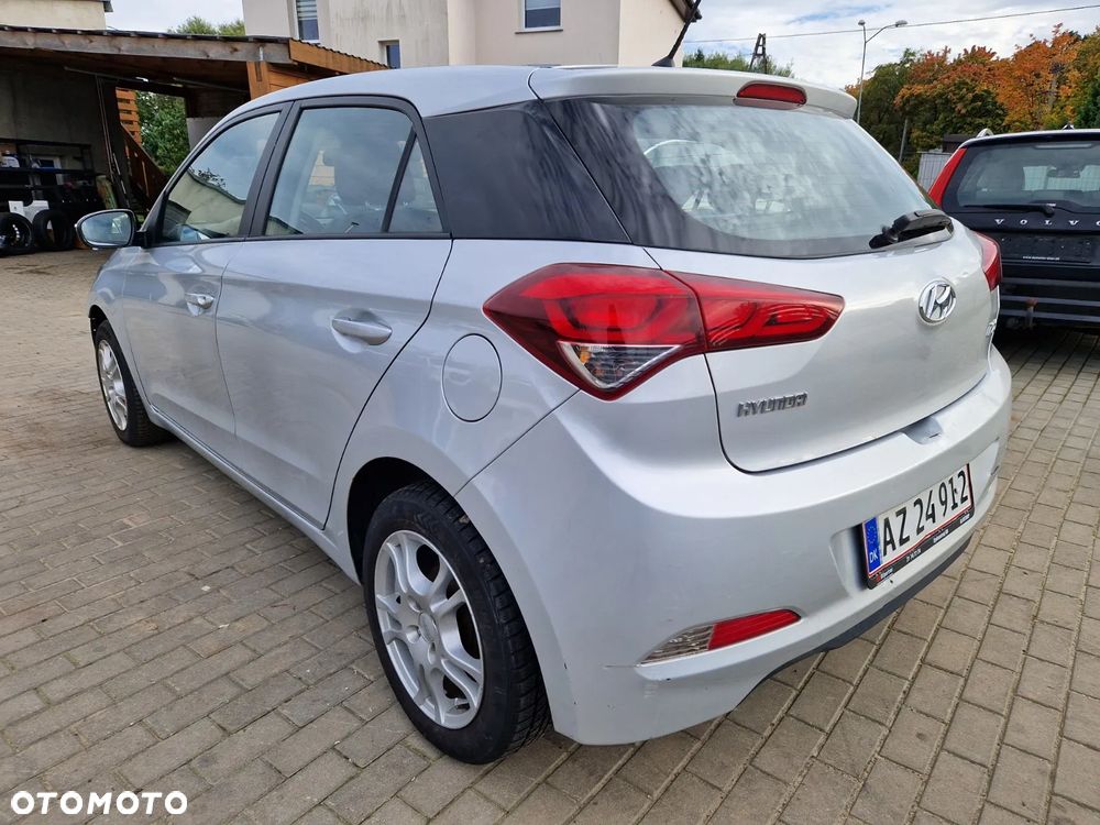 Hyundai i20 - 33