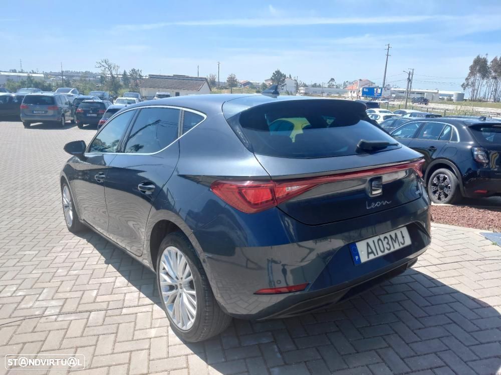 SEAT Leon 1.4 e-Hybrid Xcellence DSG - 4
