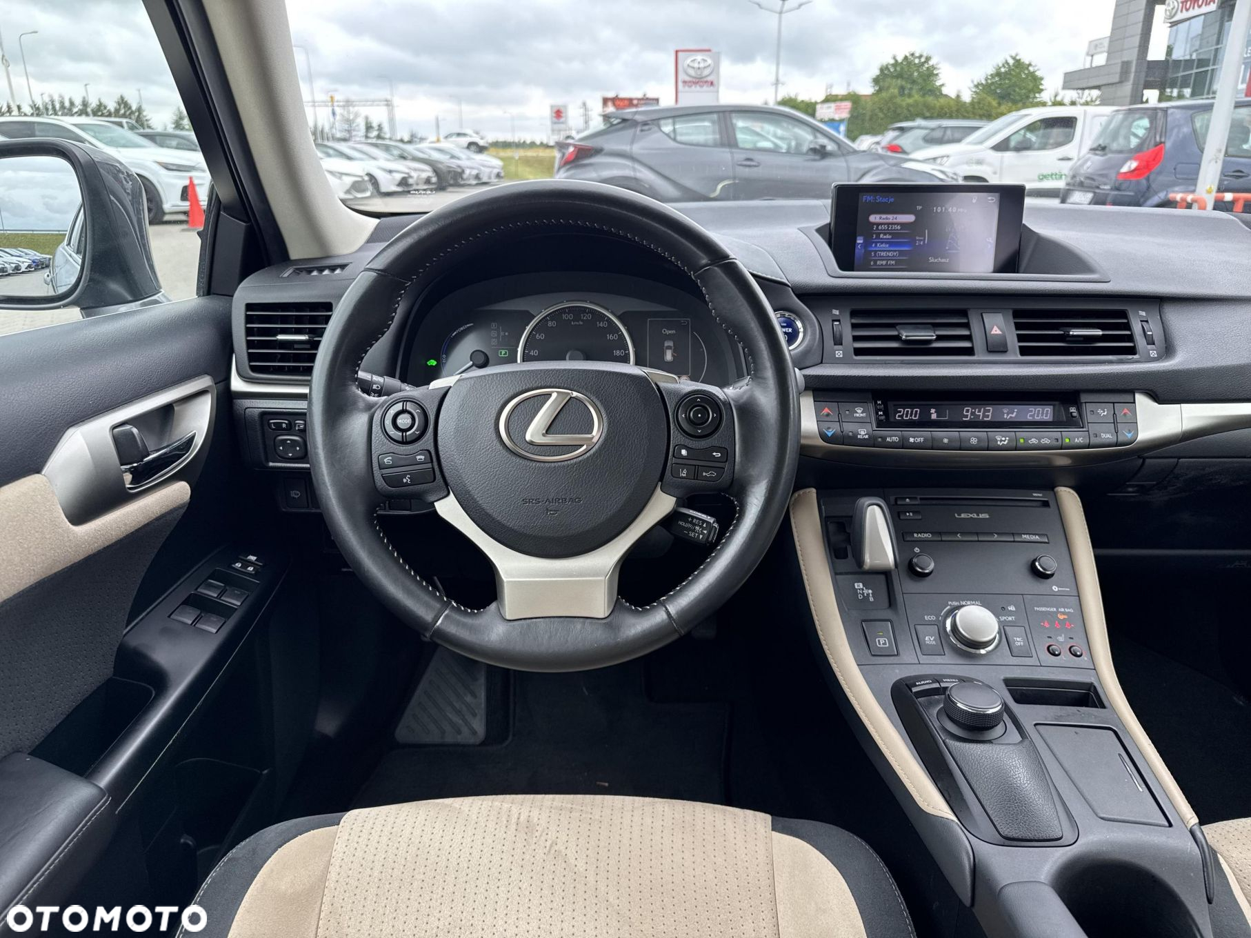 Lexus CT - 12
