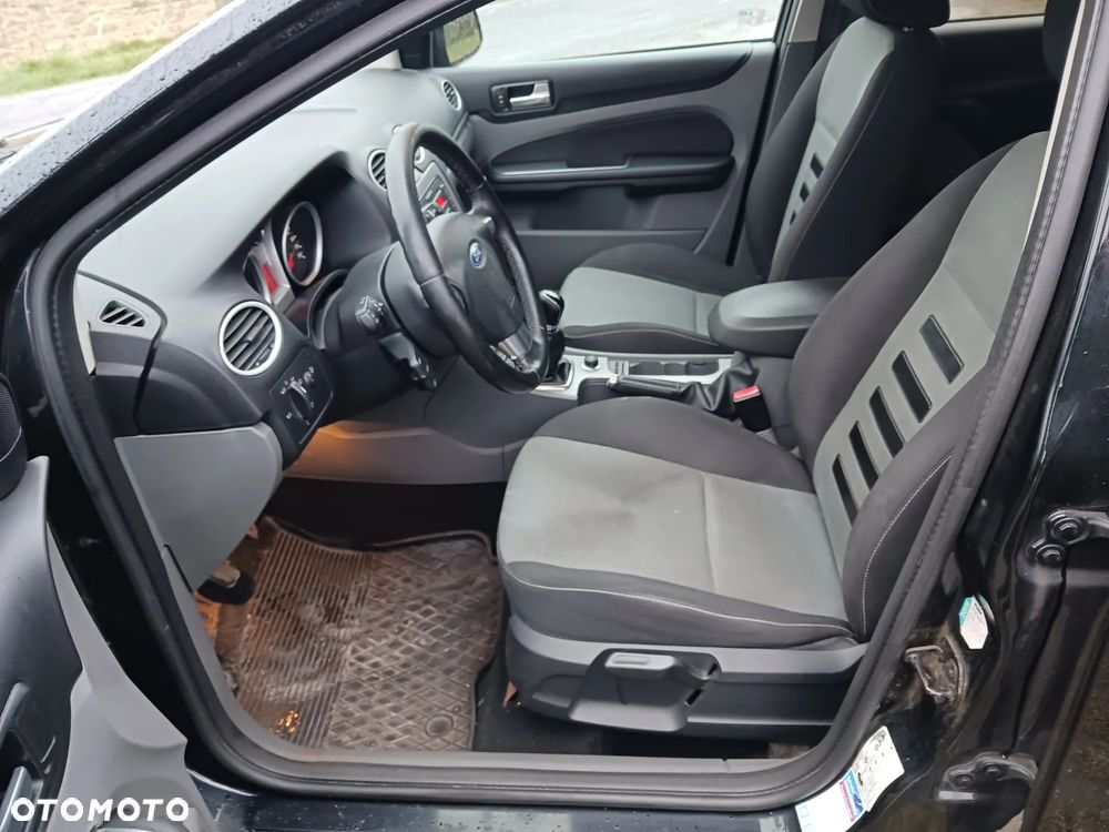 Ford Focus 1.6 Titanium - 6