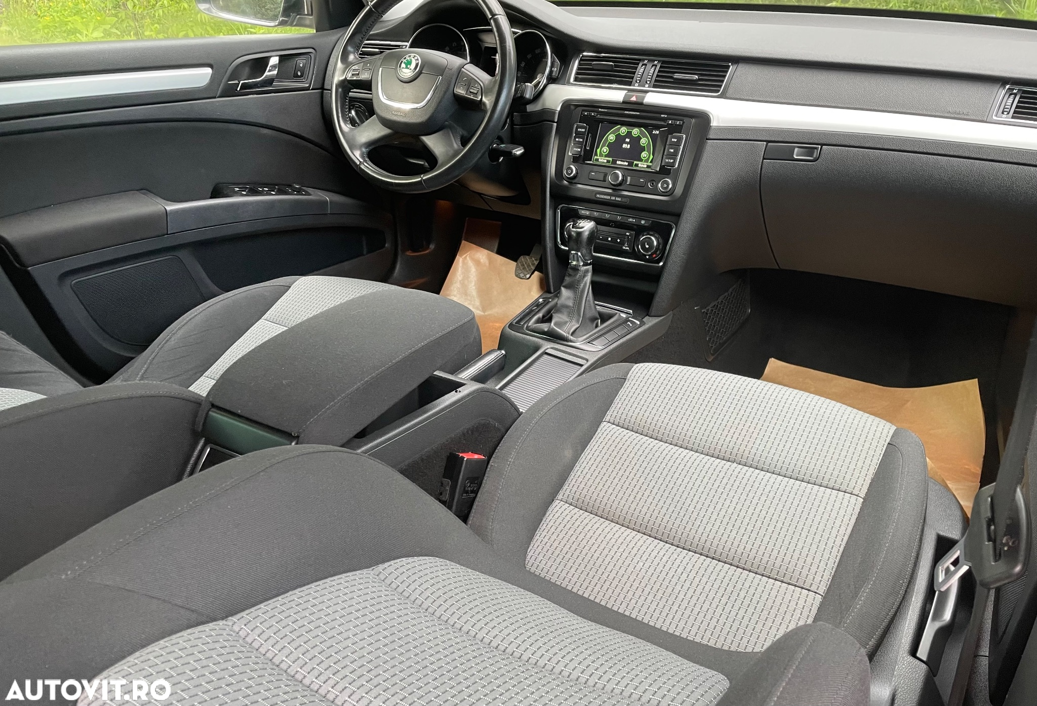 Skoda Superb 1.6 TDI GreenLine - 7