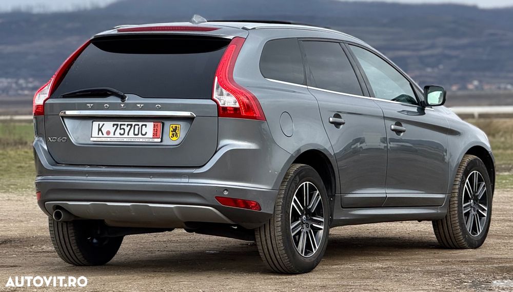 Volvo XC 60 D4 Momentum - 24