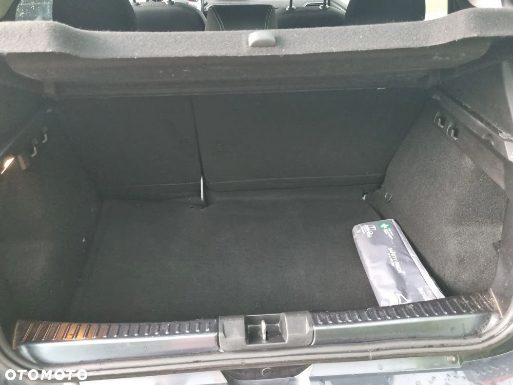 Dacia Sandero TCe 90 Essential - 30