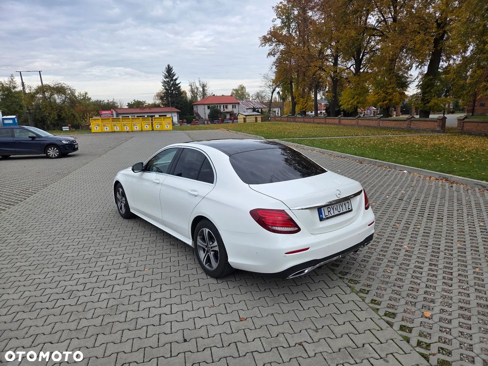 Mercedes-Benz Klasa E 200 d 9G-TRONIC - 19