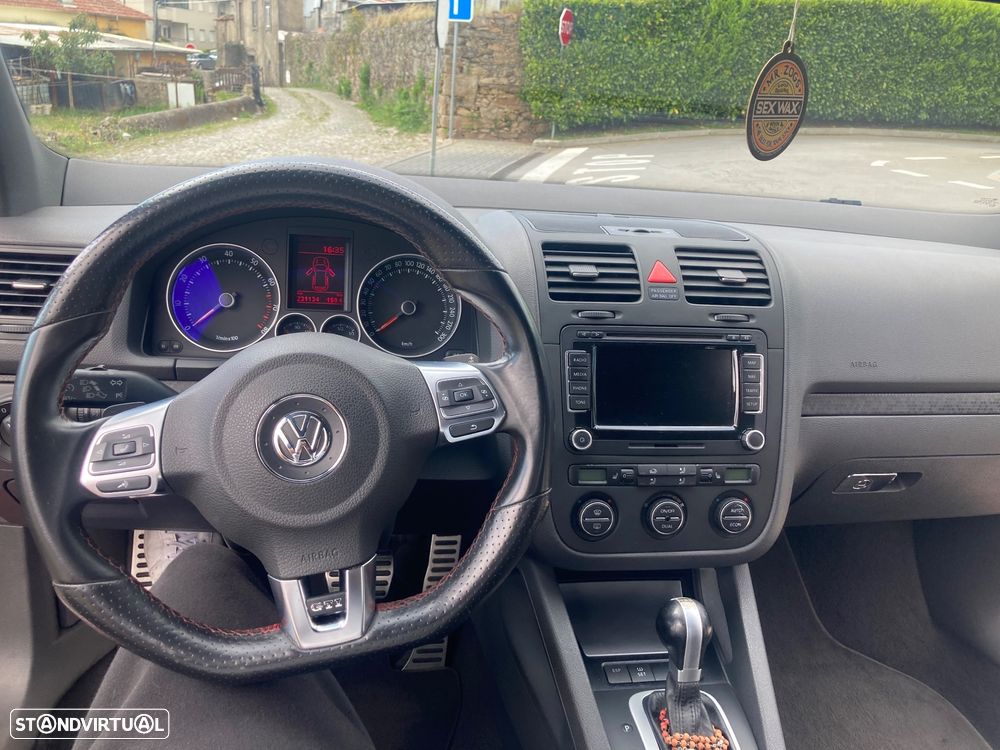 VW Golf 2.0 GTi DSG - 8