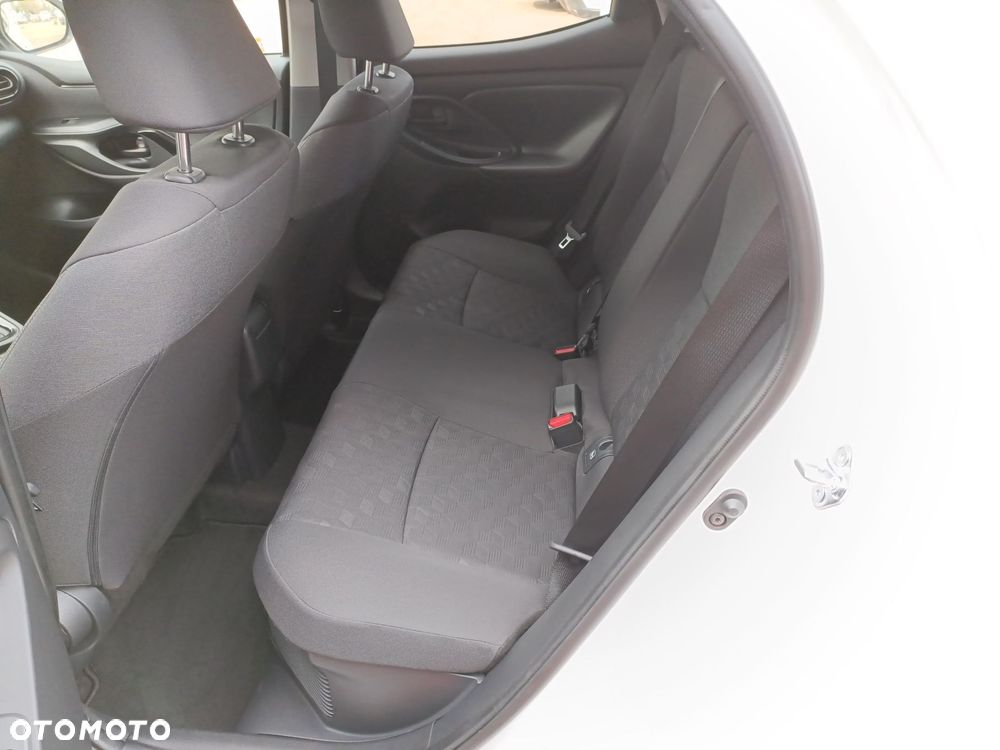 Toyota Yaris Hybrid 1.5 Style - 16