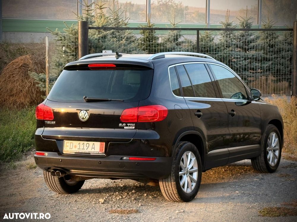 Volkswagen Tiguan 2.0 TDI DPF BlueMotion Technology Lounge Sport & Style - 3
