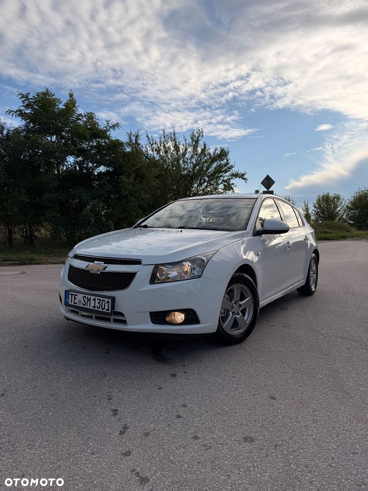 Chevrolet Cruze 1.6 LS - 7