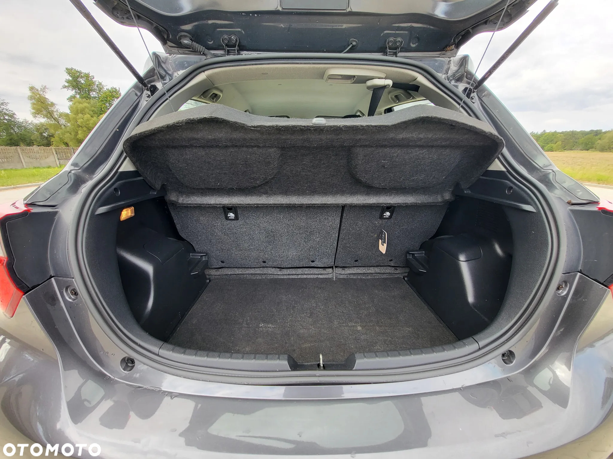 Toyota Yaris - 32
