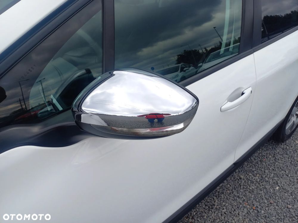 Peugeot 2008 BlueHDi 100 STOP & START Style - 12