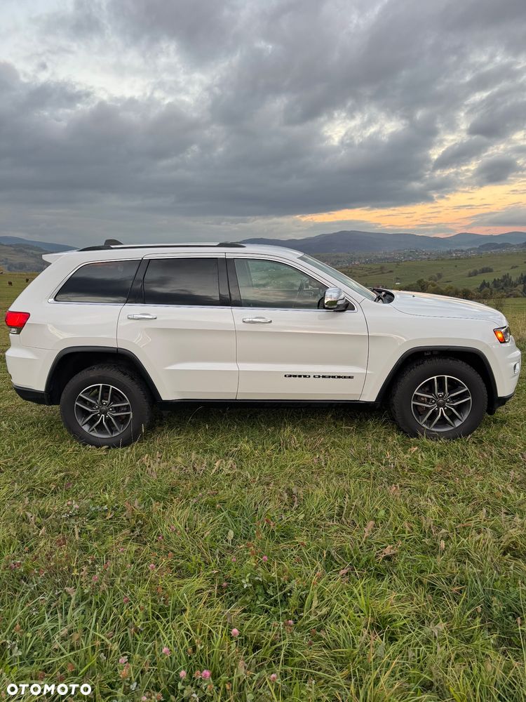 Jeep Grand Cherokee - 13