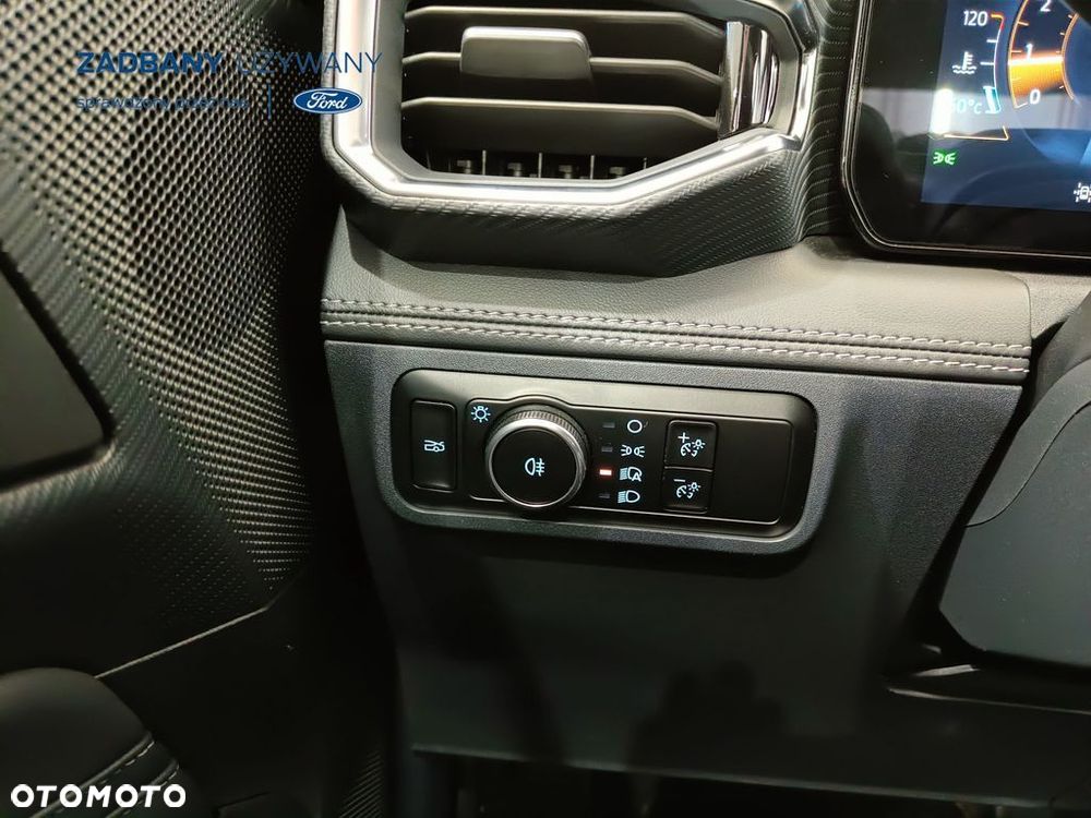 Ford Mustang Fastback 24 - 16