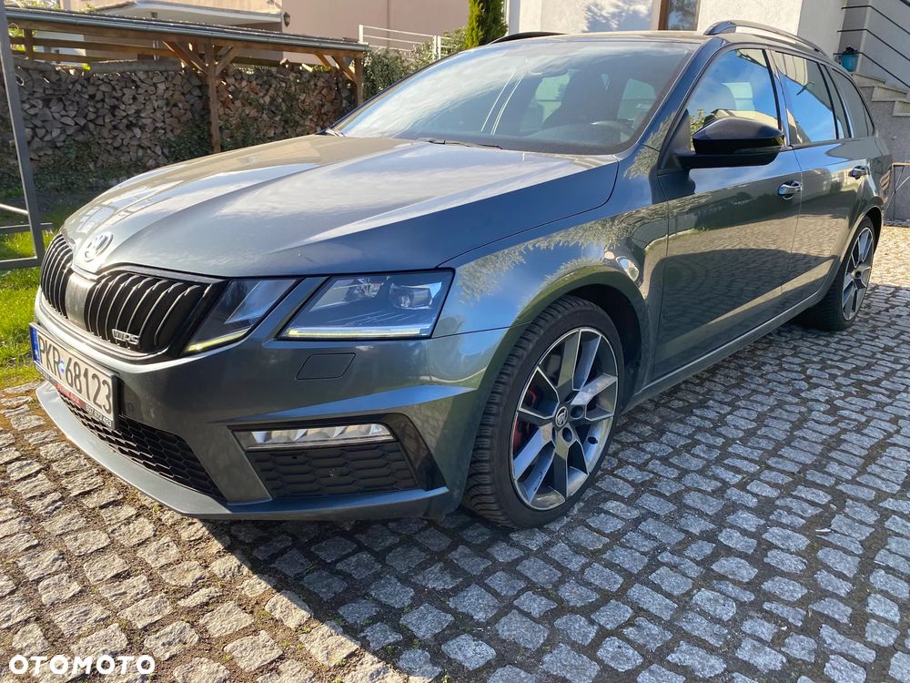 Skoda Octavia 2.0 TDI DSG RS - 2