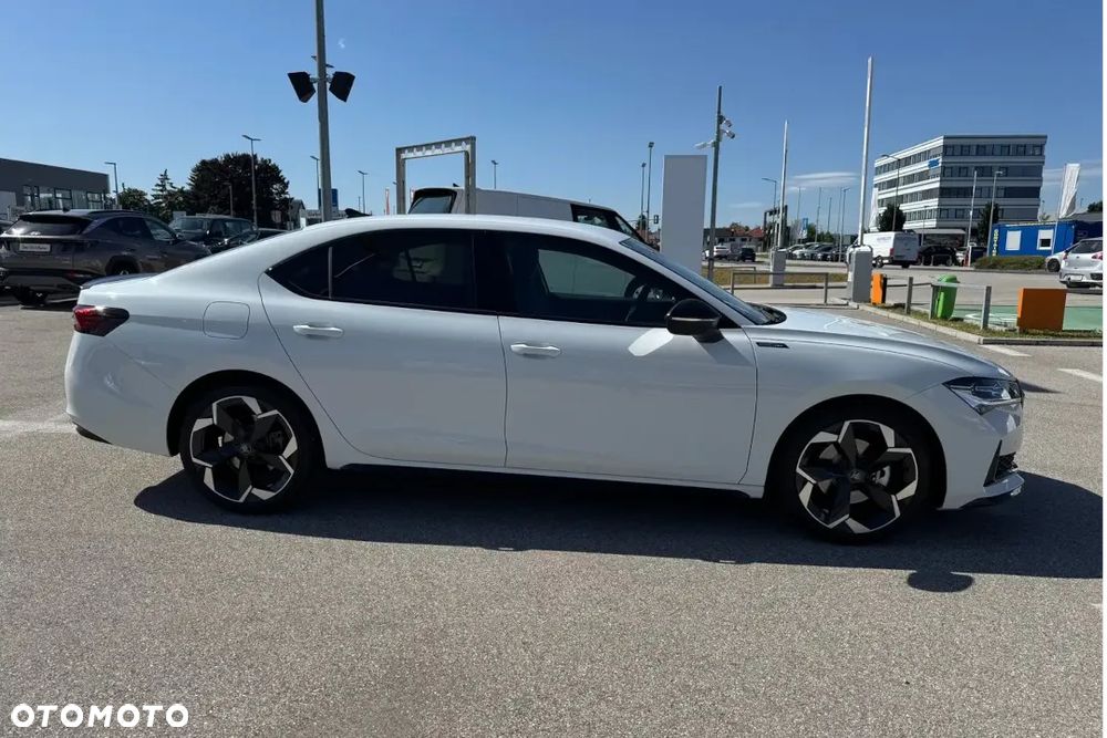 Skoda Superb 1.5 TSI L&K DSG - 5