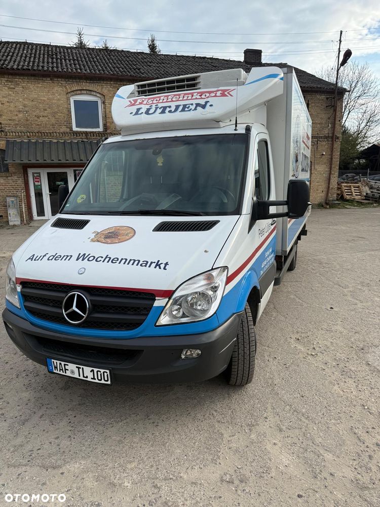 Mercedes-Benz Sprinter - 1