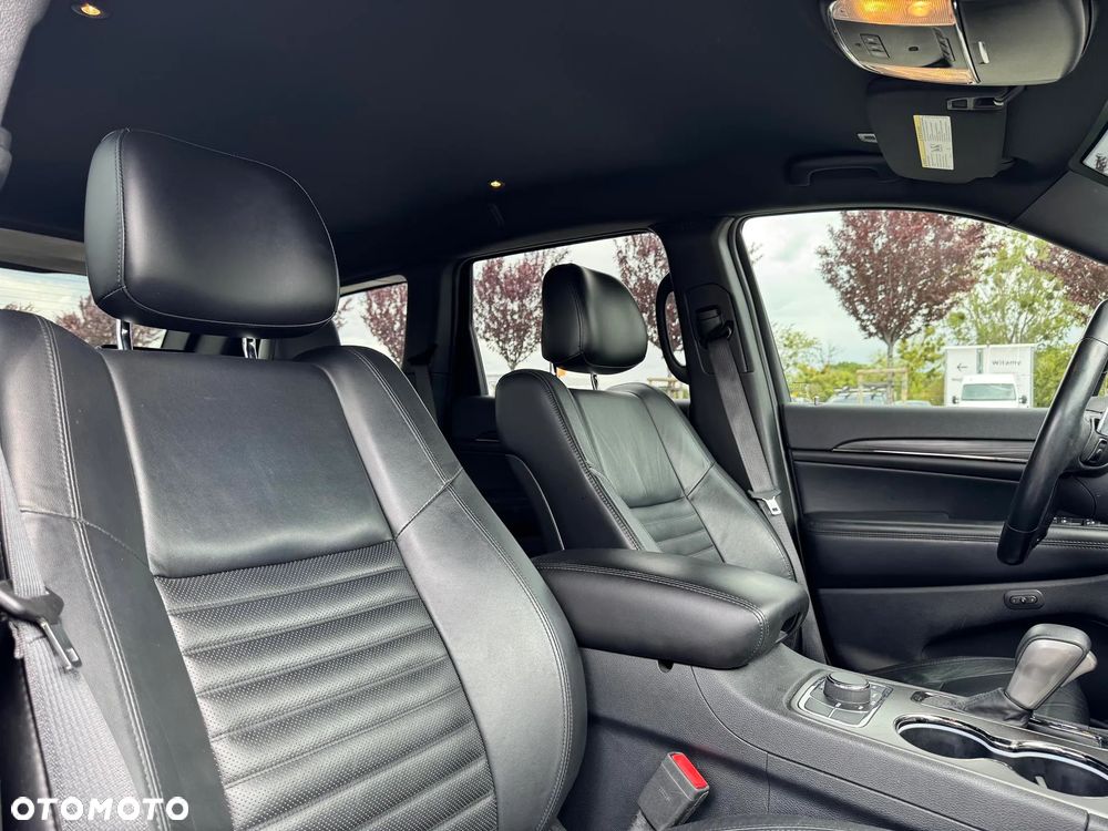 Jeep Grand Cherokee - 14