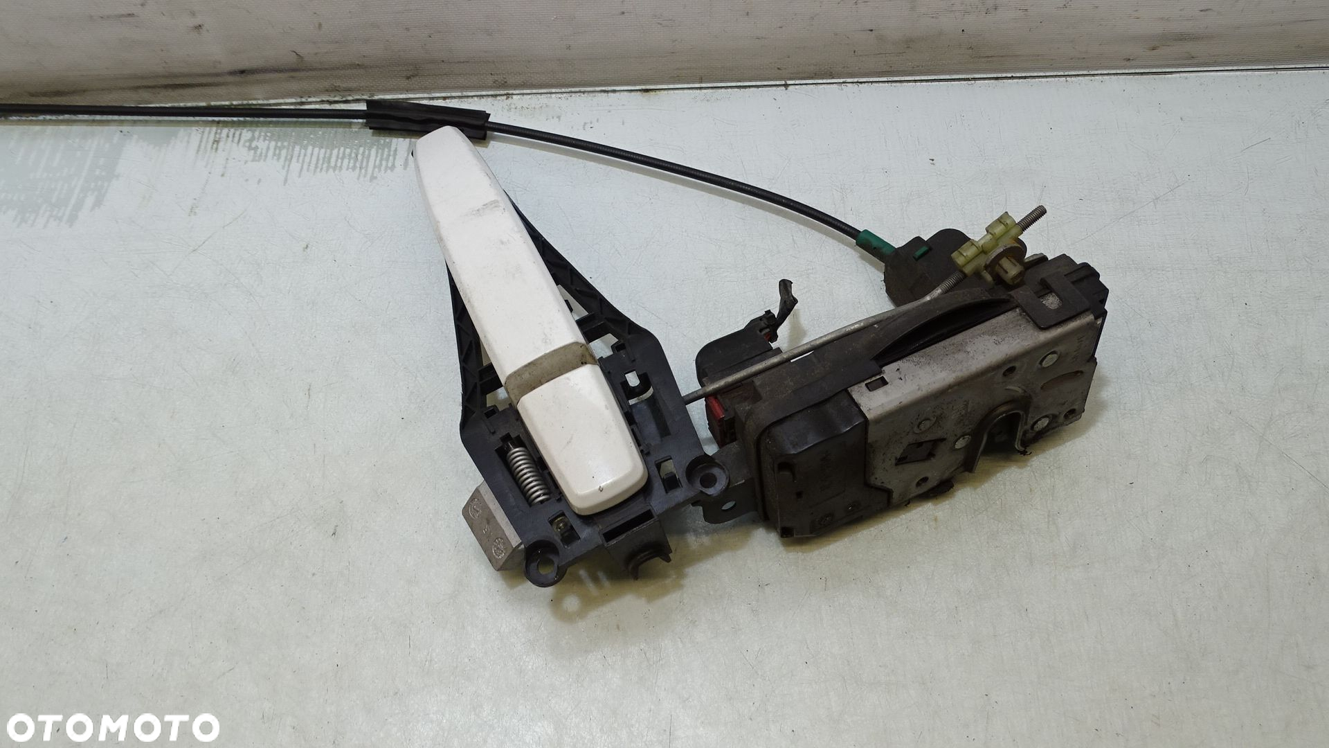 ZAMEK KLAMKA PRAWY PRZÓD DRZWI OPEL ASTRA H 1.3CDTI 13210749 - 2